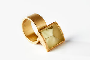Hidden Secret ring, citrine and yellow gold, jewellery by Rembrandt Jordan
